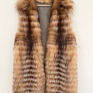 Chic Fox Fur Vest in Brown S size